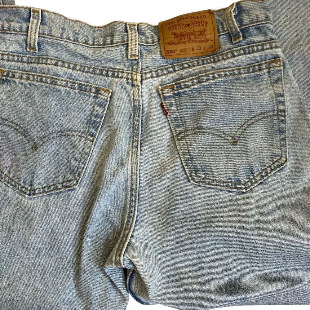 Vintage 90s Levi’s 550 Jeans Relaxed Fit Tapered Leg Light Wash Denim Casual